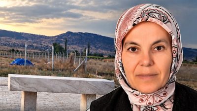 Denizli’nin Çivril ilçesinde Zeycan Gökçe, babasından miras kalan 11 bin